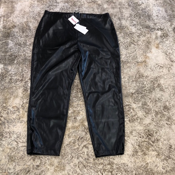 Halston Heritage Black Faux Leather Material